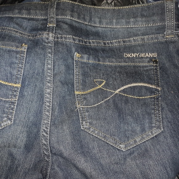Jeans - Picture 3 of 3